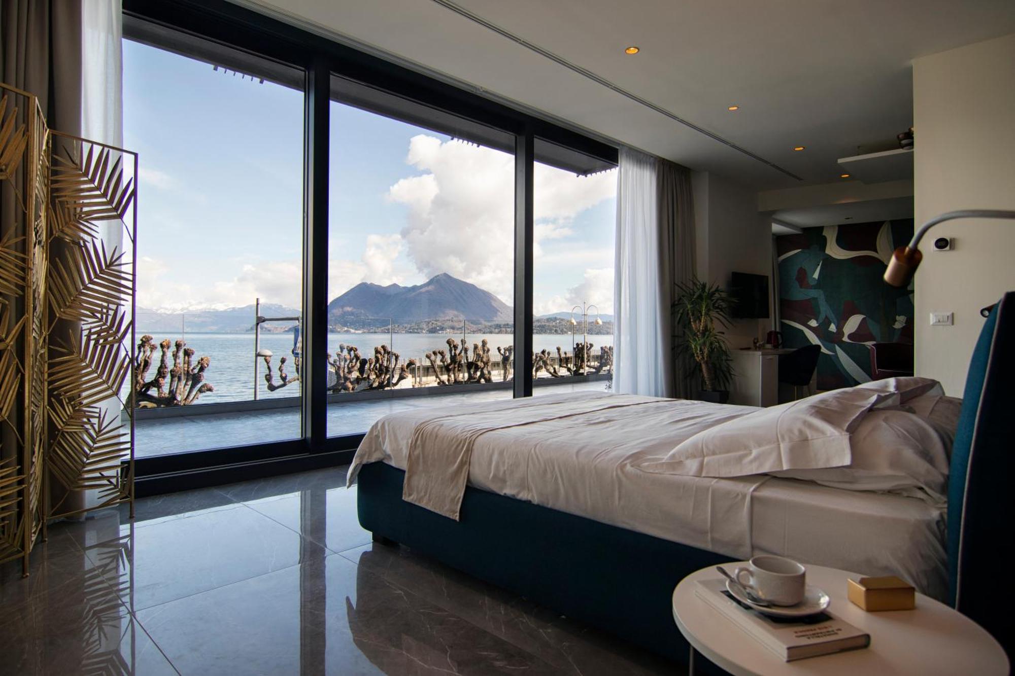 Gigi Suites&Apartments Stresa Bagian luar foto