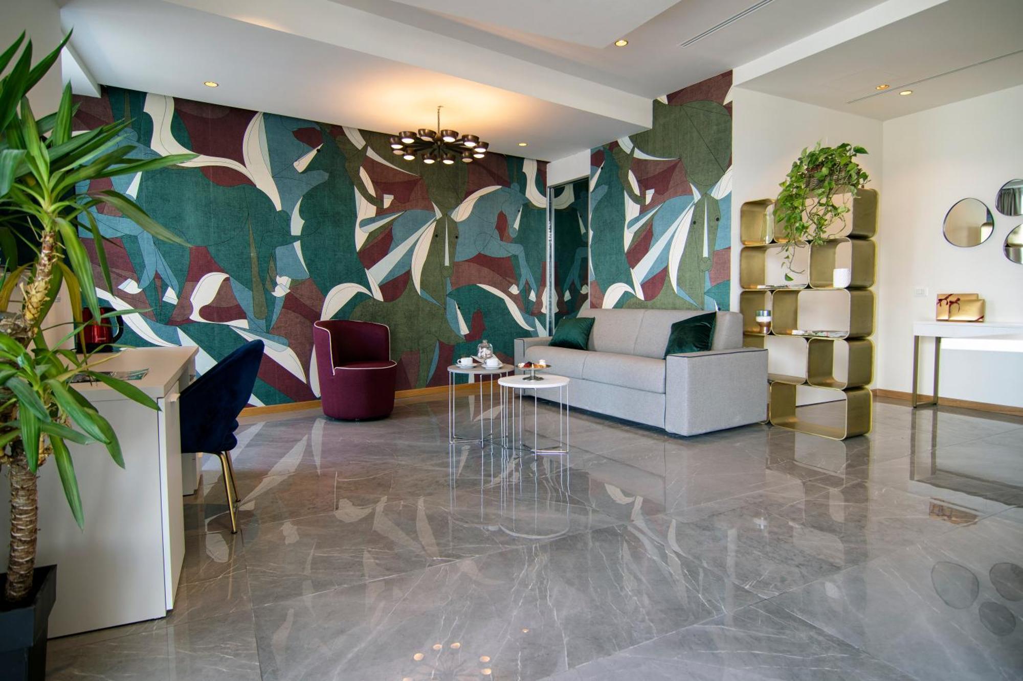 Gigi Suites&Apartments Stresa Bagian luar foto