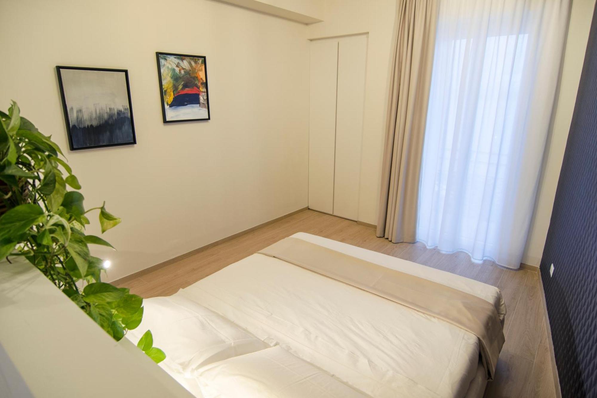 Gigi Suites&Apartments Stresa Bagian luar foto
