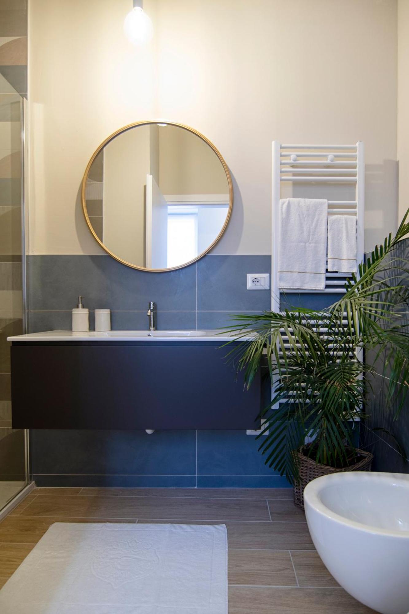 Gigi Suites&Apartments Stresa Bagian luar foto