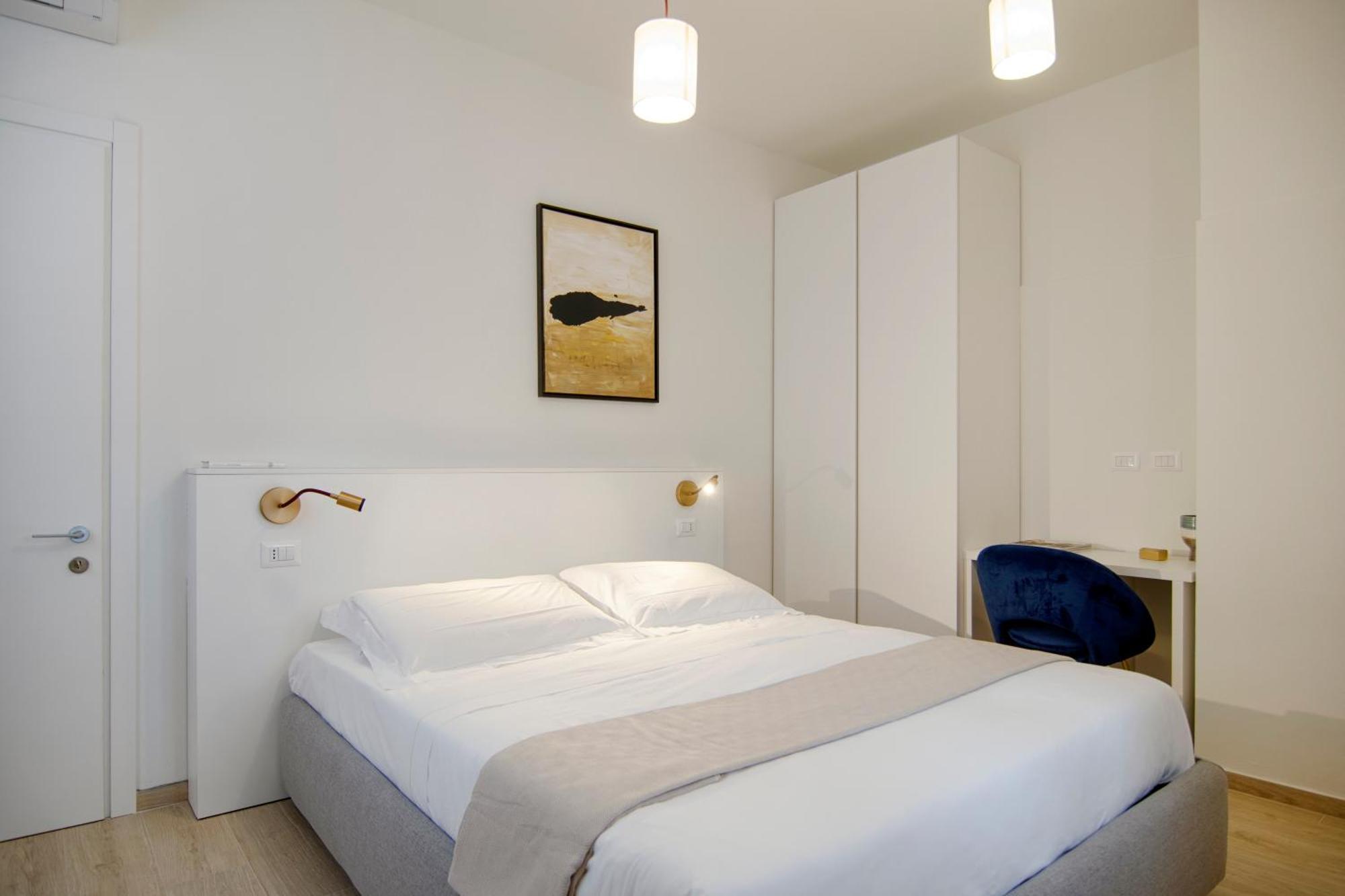 Gigi Suites&Apartments Stresa Bagian luar foto
